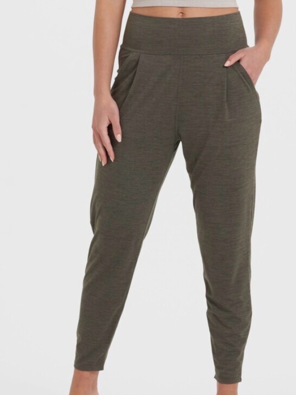 Vuori Luxe at ease harem pants XL? (see measurements)